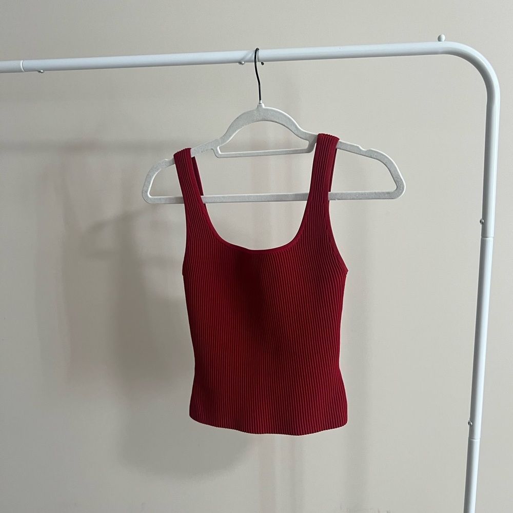 Aritzia babaton sculpt knit square neck tank